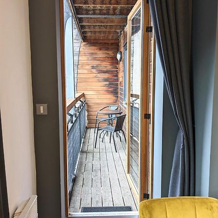 Gorgeous Modernised City Centre Apartment Coventry Exterior photo