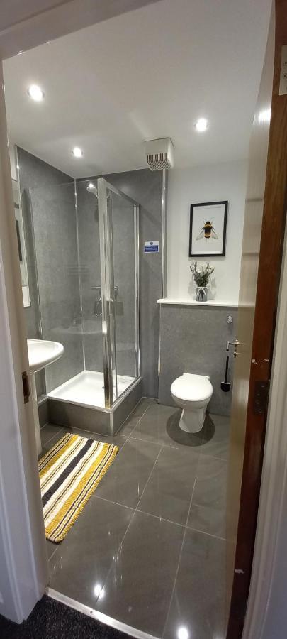 Gorgeous Modernised City Centre Apartment Coventry Exterior photo
