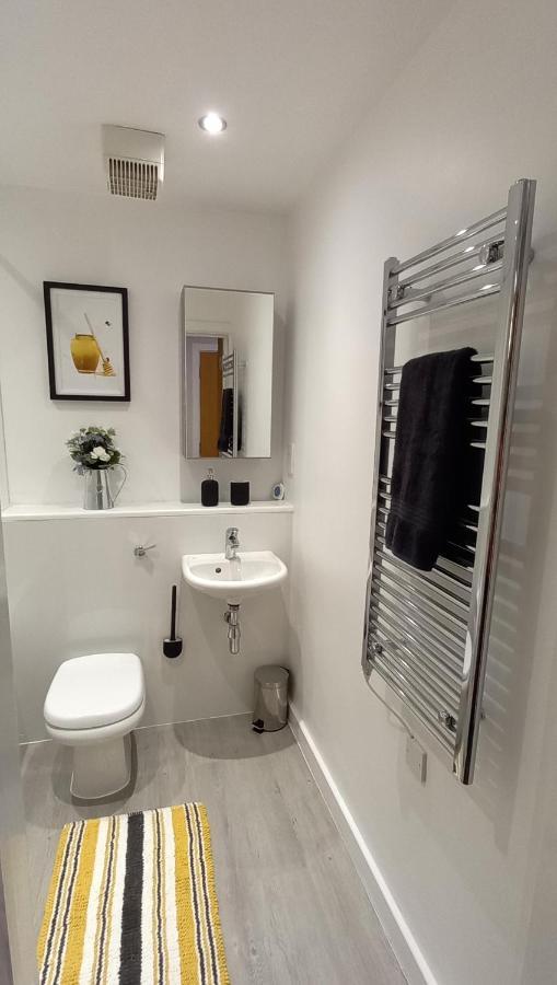 Gorgeous Modernised City Centre Apartment Coventry Exterior photo