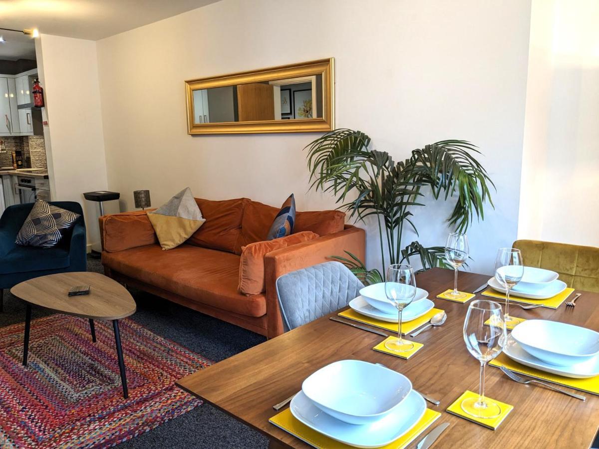 Gorgeous Modernised City Centre Apartment Coventry Exterior photo