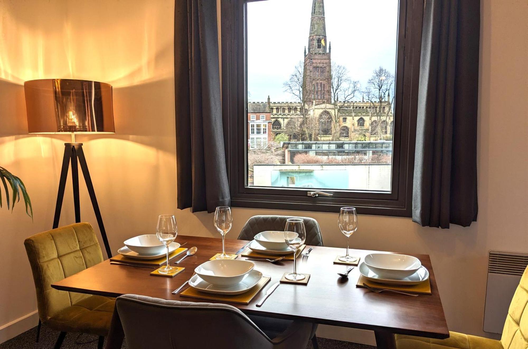 Gorgeous Modernised City Centre Apartment Coventry Exterior photo